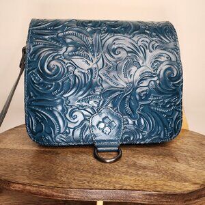 NWT-llina Flap Crossbody Bag in Coral Blue-Patricia Nash